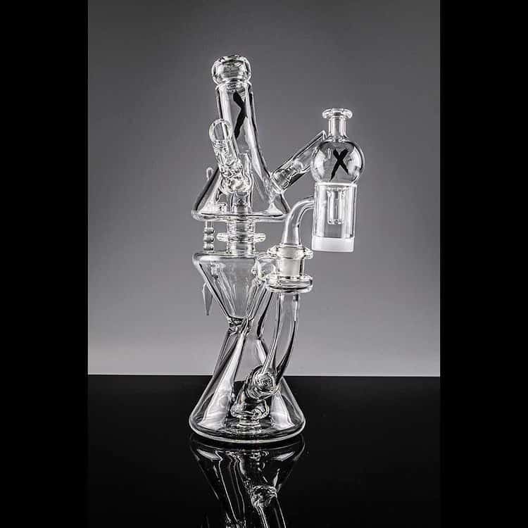 exquisite design of the Clear Xhalecycler Rig (w/ Case & Carb Cap) by Robert Mickelsen