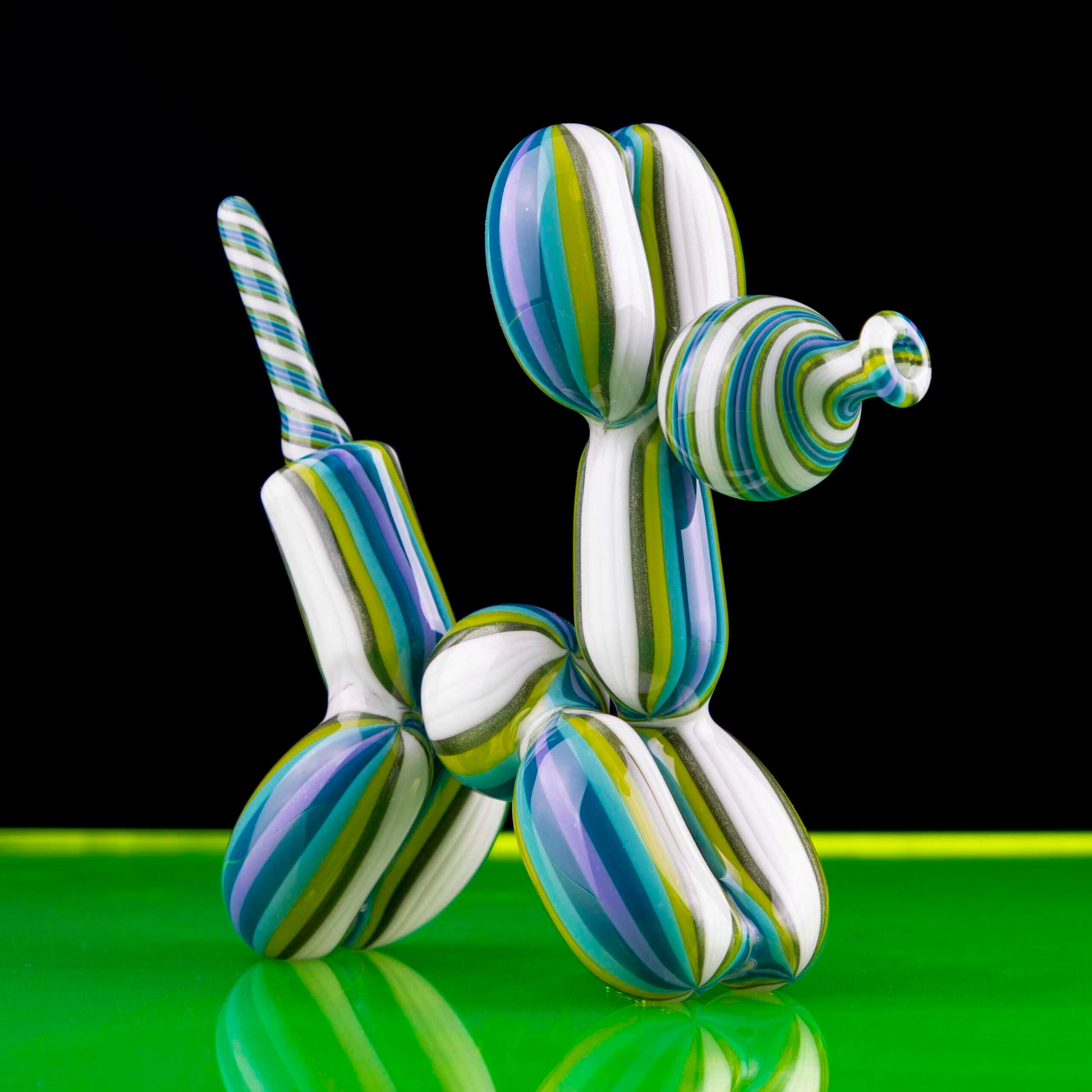 exquisite design of the Full Size Linework Balloon Giraffe Rig (w/ Matching Cap, Dabber & Signed 1200 Pelican Case) by Blitzkriega