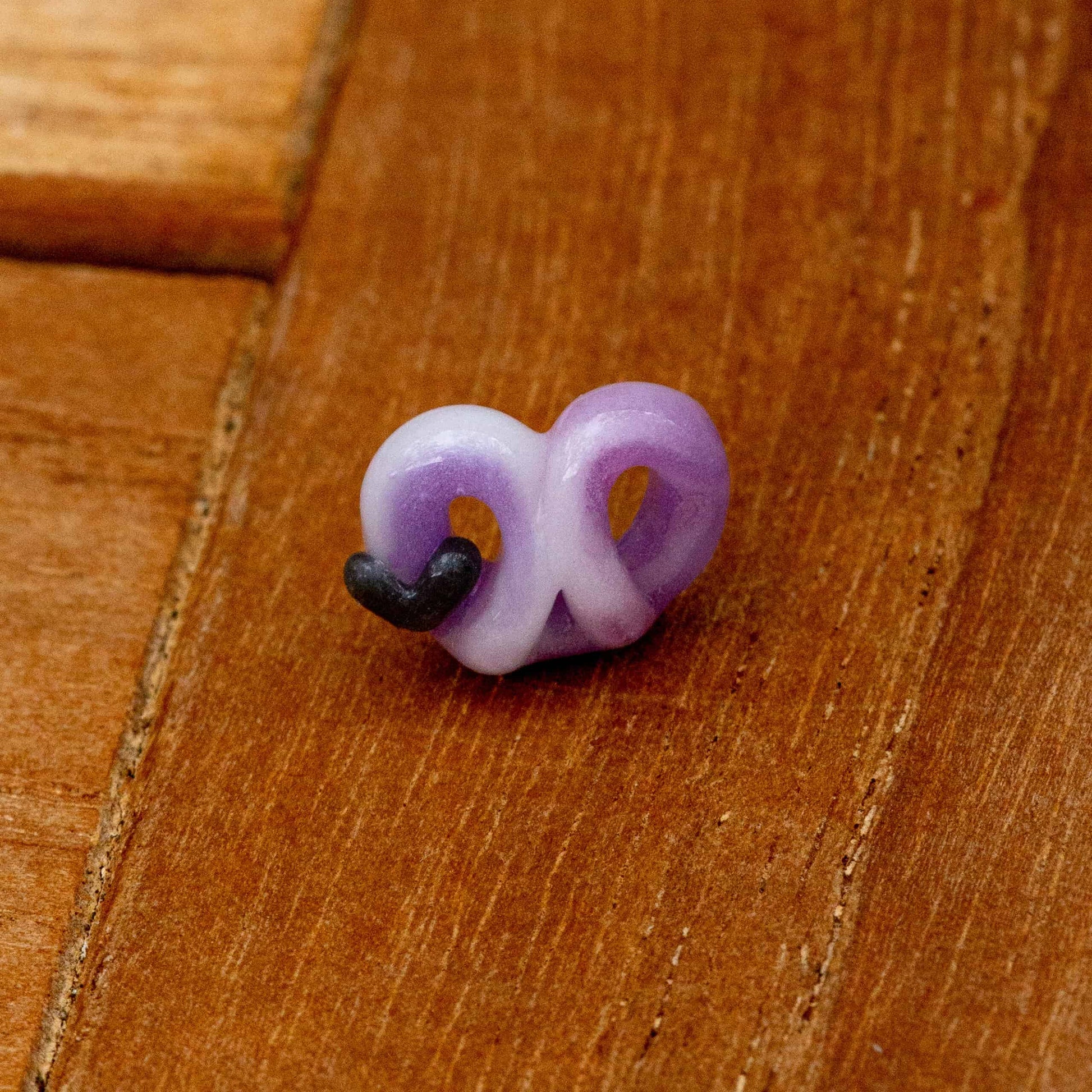 artisan-crafted glass pendant - White & Purple Meow Mix Pretzel Pendant w/ Black Heart by Sakibomb