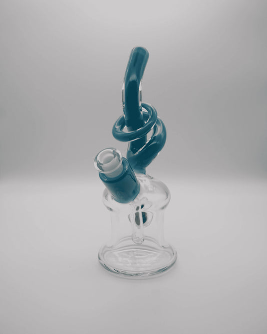 luxurious design of the Aqua Rig by Cambria