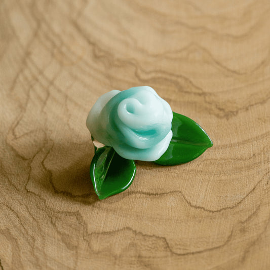 artisan-crafted glass pendant - Blue & White Rose Pendant (B) by Sakibomb