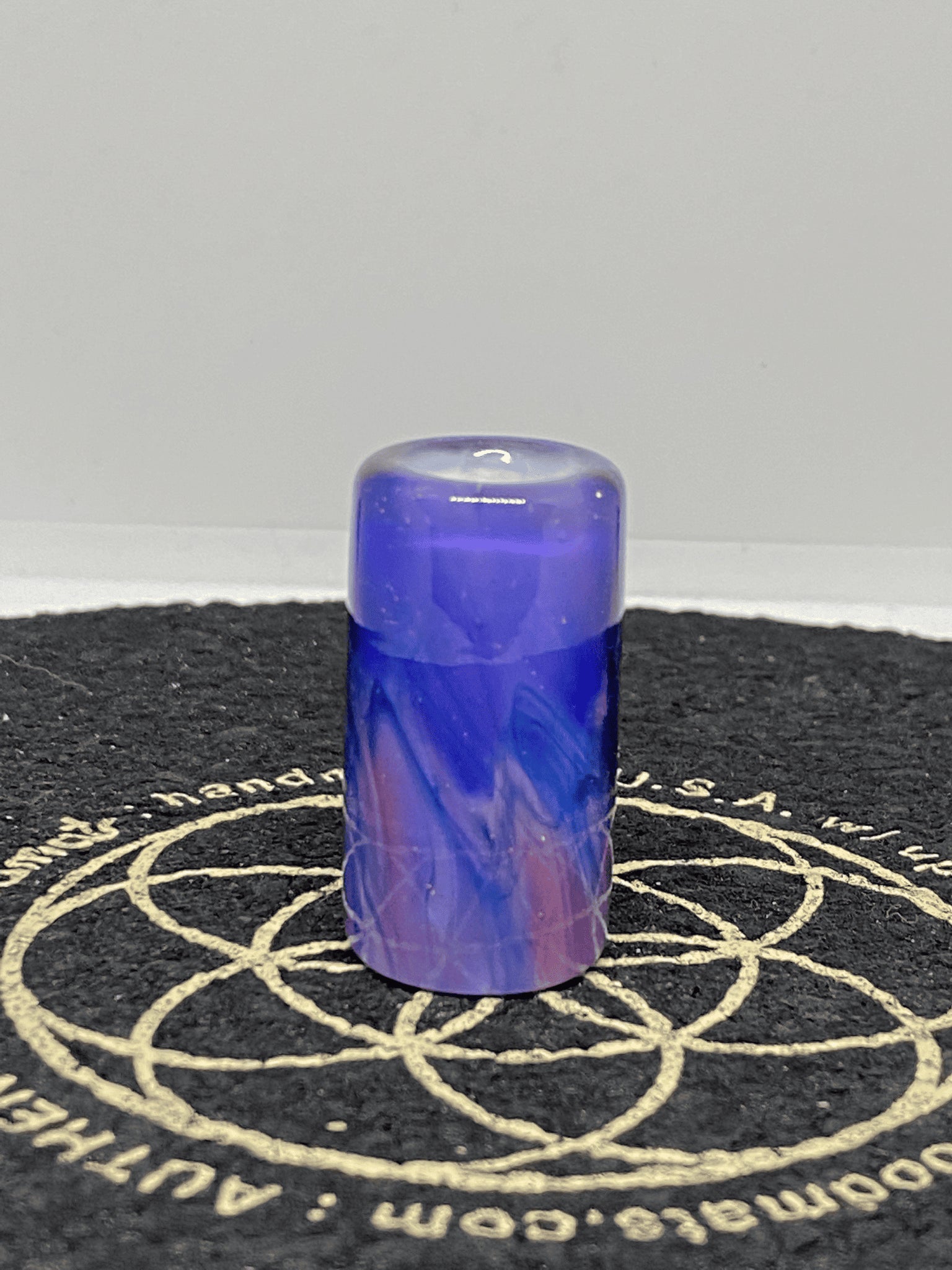 artisan-crafted art piece - Bead (E) by Scomo Moanet (2021)