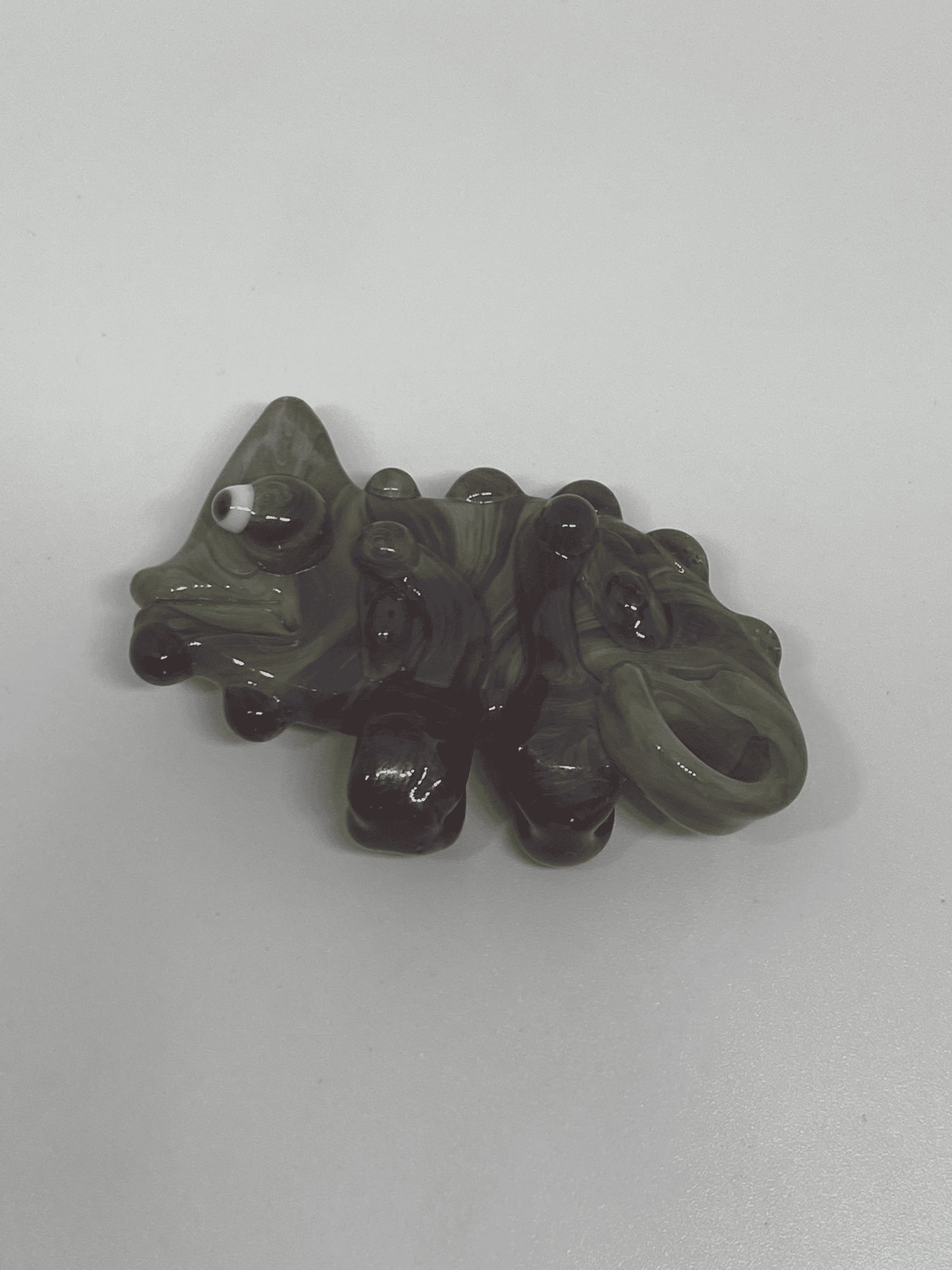 hand-blown glass pendant - Chameleon Pendant (M) by Willy That Glass Guy