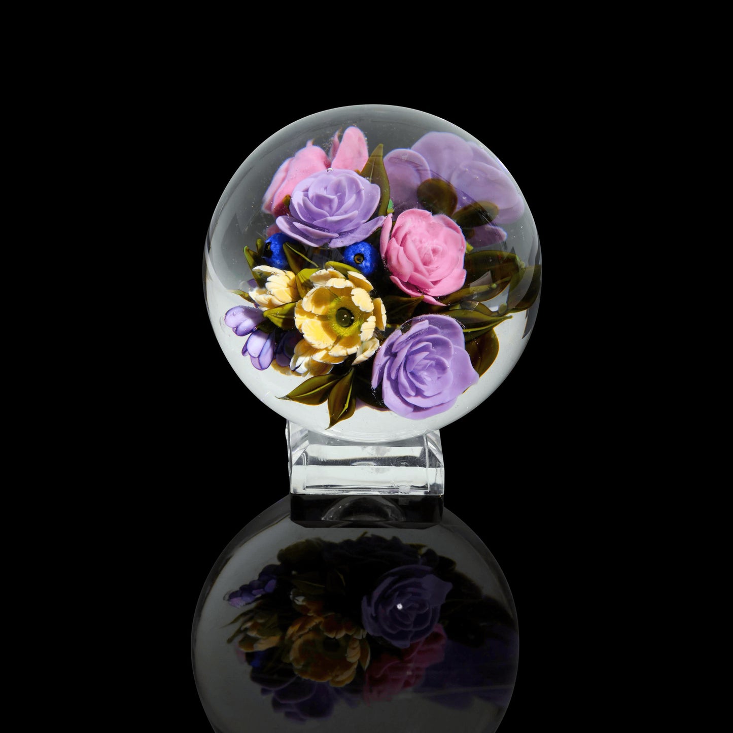 exquisite art piece - Encased Flower Bouquet Marble by Akihiro Glass