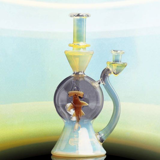 sophisticated design of the Fumed Aquarium by Liz Wright Glass (GV 2022)