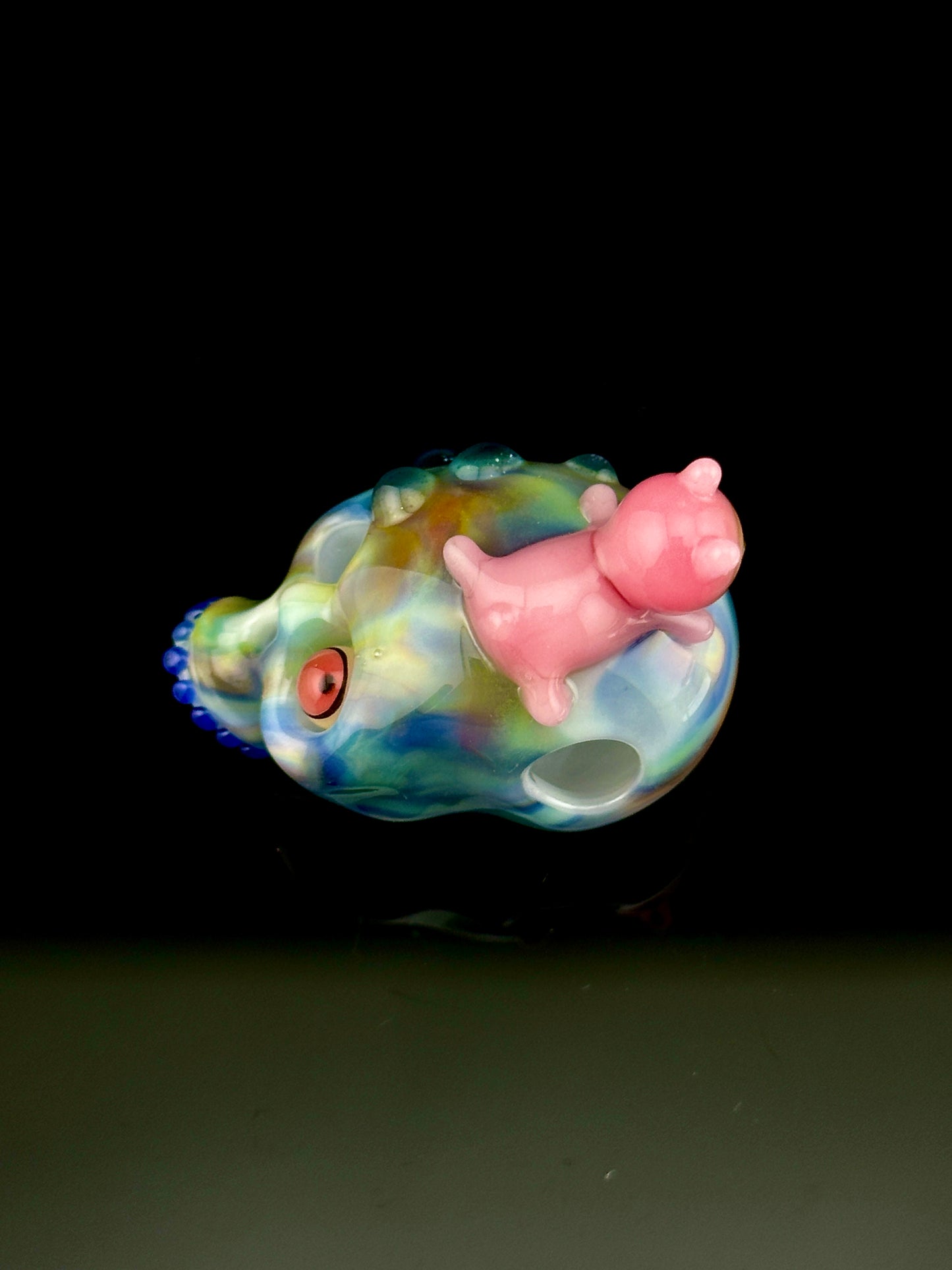 Aquarius skull and chappy pendant