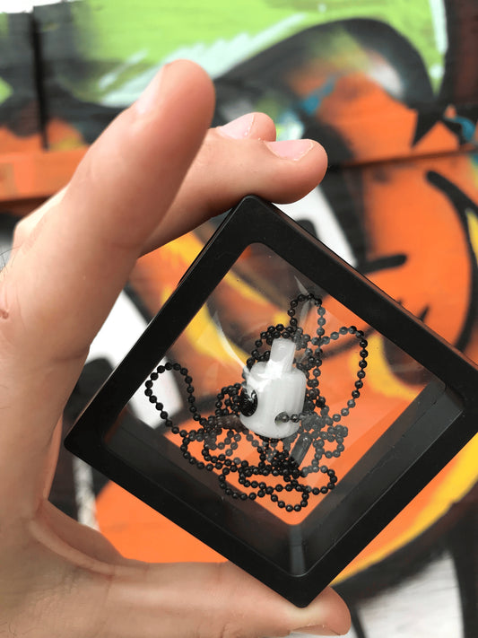 meticulously crafted glass pendant - Solo Spray Cap Pendant (C) by GROE (Got The Juice 2022)