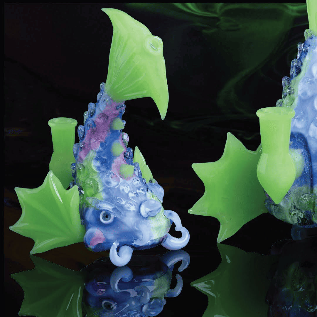exquisite art piece - Scribble Shachioko (D) by Hendy Glass x Scomo (2022 Release)