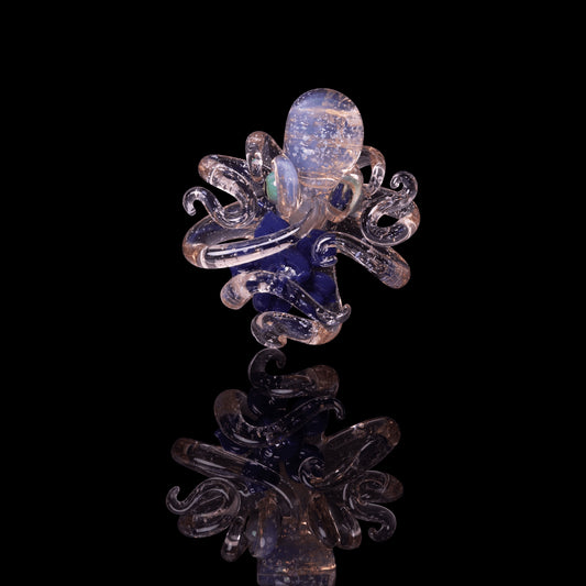 innovative design of the Octopus Collab Pendant (B) by Mars Glassworks x Liz Wright