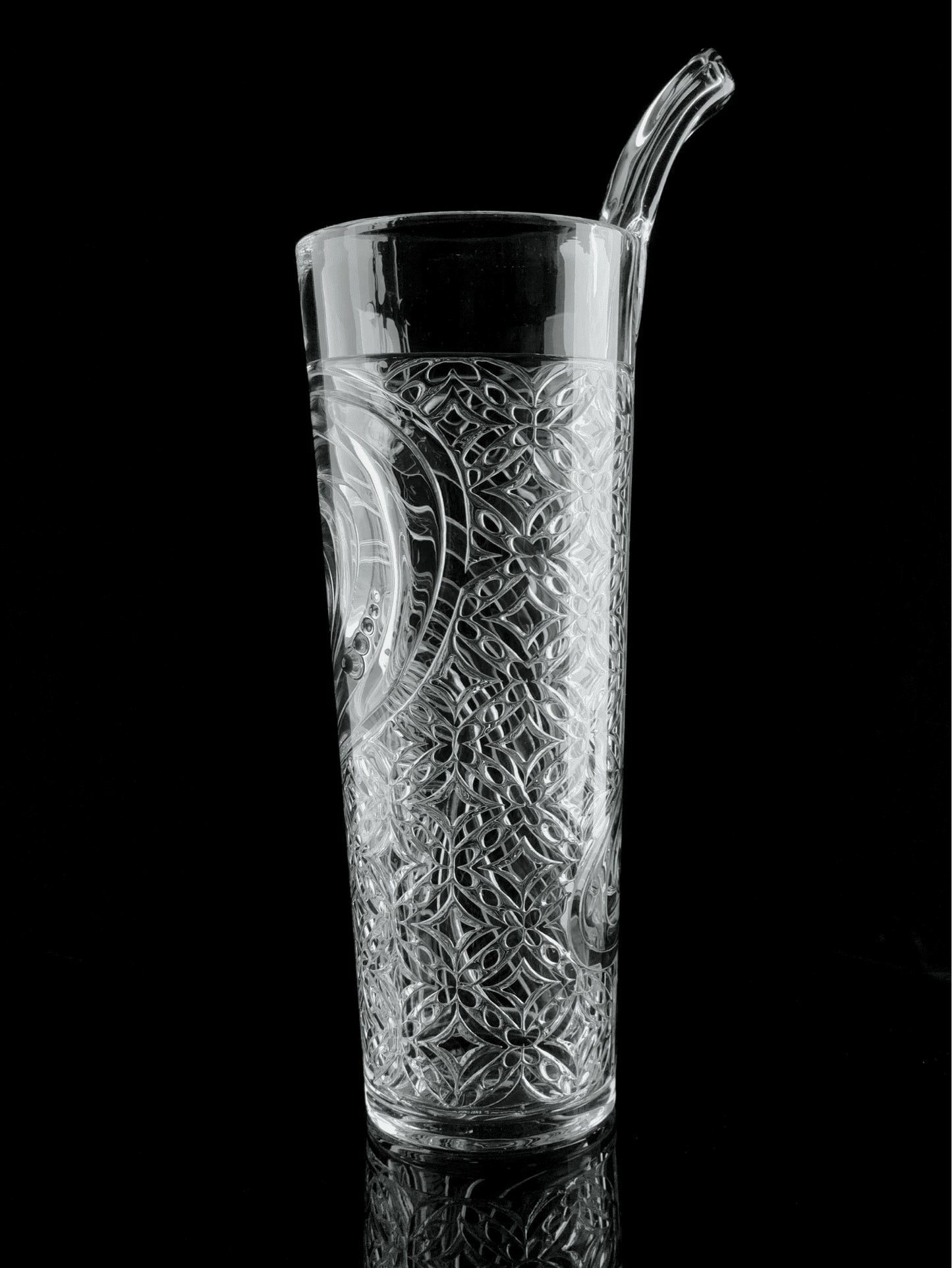 artisan-crafted art piece - Avant Swirl Clear Cup by Avant-Garde (SCOPE 2022)