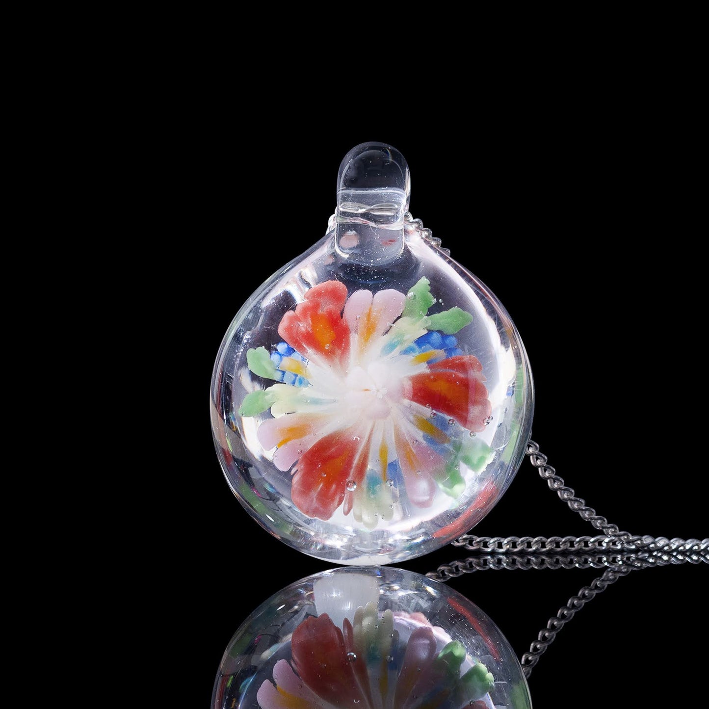 Pendant (B) by Tomomi Handa