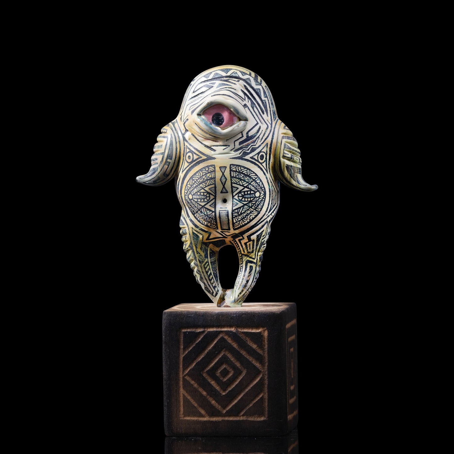 Sculpture by Shoko Mihira x Artist Stylie