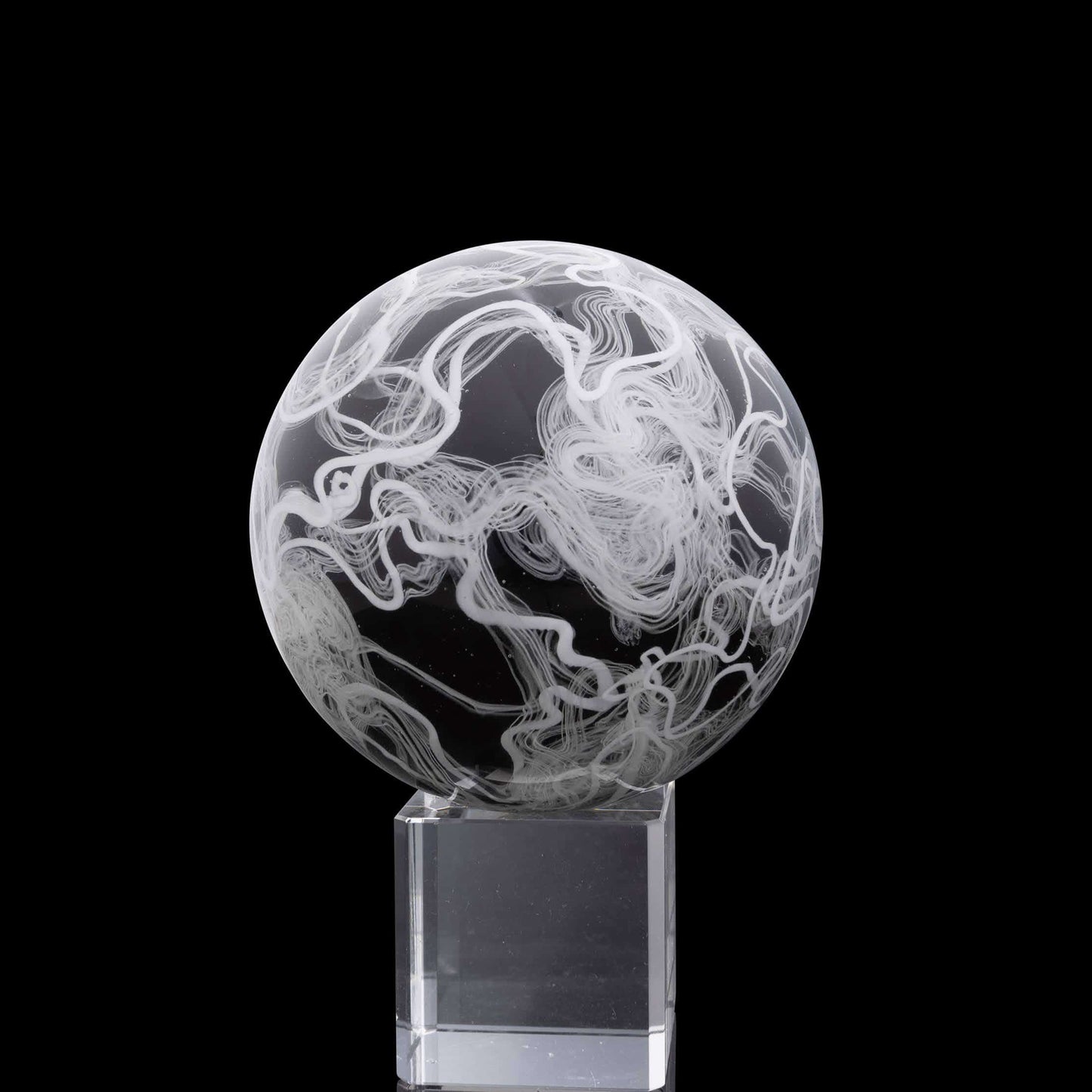 innovative art piece - Black & White Marble by Scomo Moanet (SCOPE 2022)