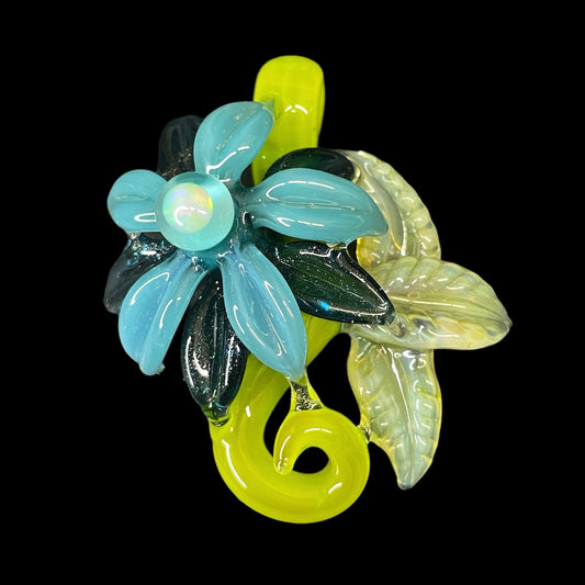 Flower Pendant (B) by LaceFace (2024)