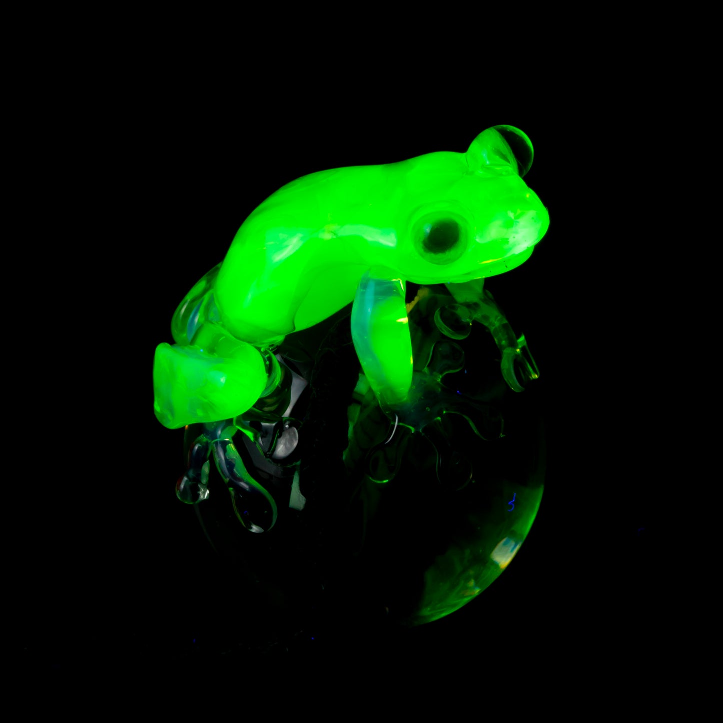 Collab Pendant (B) by Kengtaro x GROE x Atomik (Got the Juice Vol. 3)