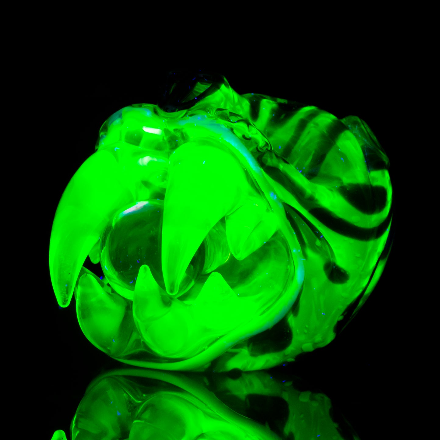 Solo Jaguar Pendant (C) by Pinky Brewtz (2024)