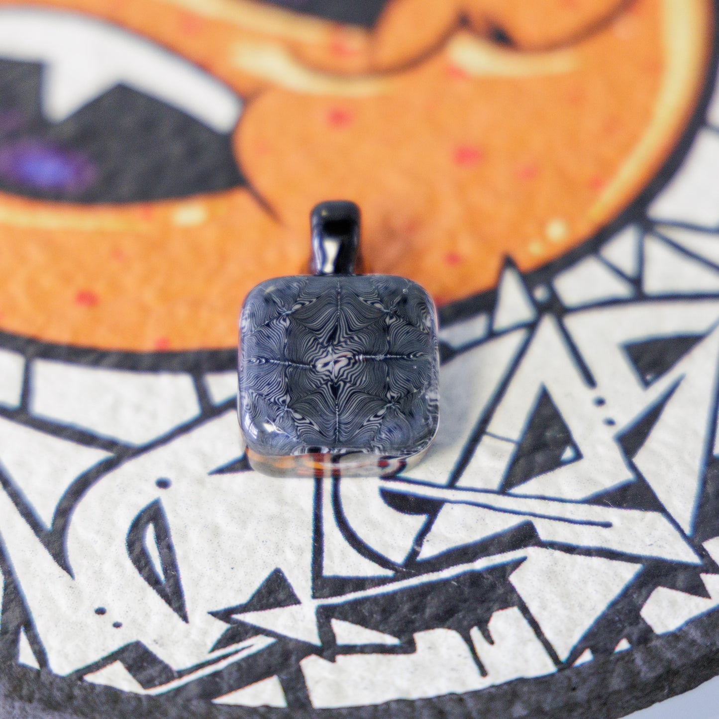 Groe x Atomiko X who’s boro pendant