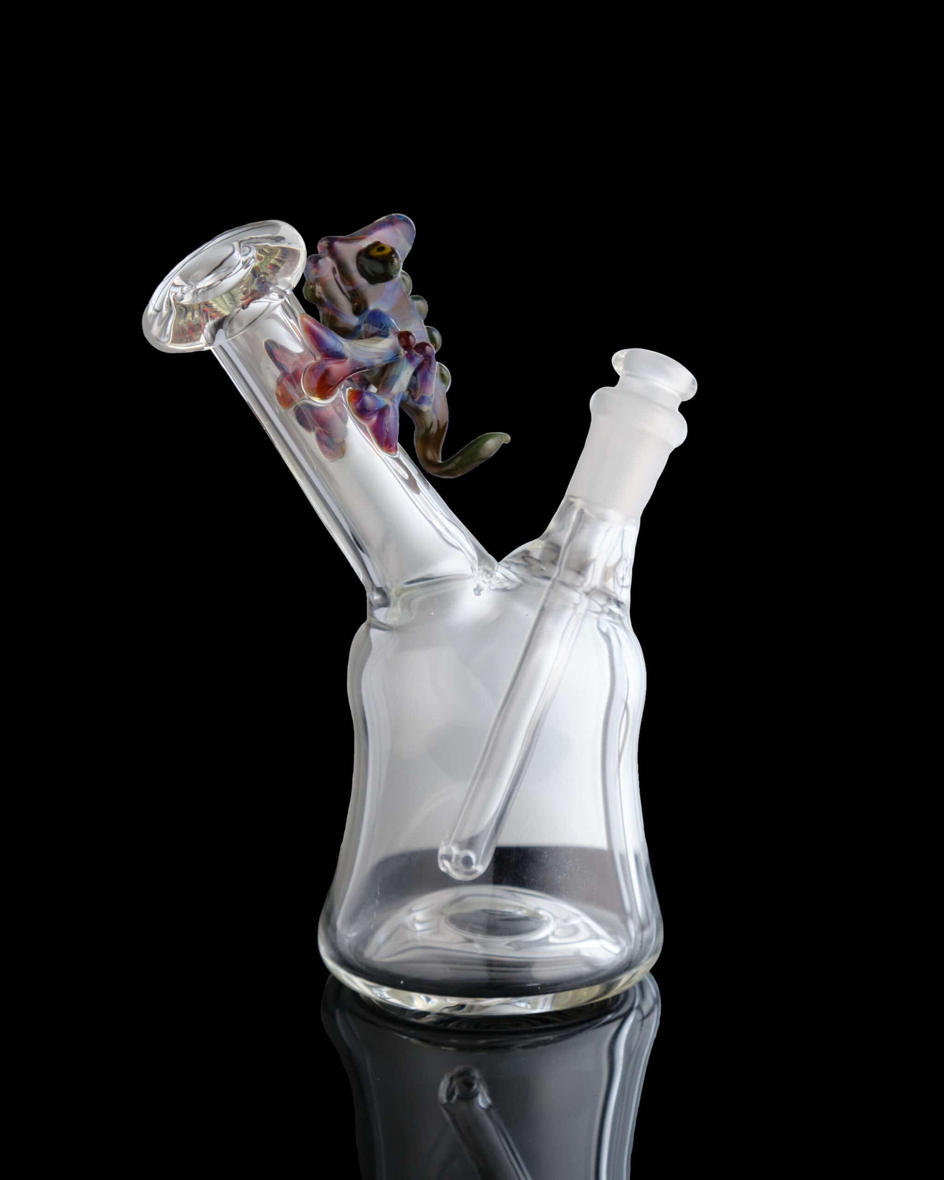 luxurious design of the Amber Purple Chameleon on Clear Rig by Willy That Glass Guy