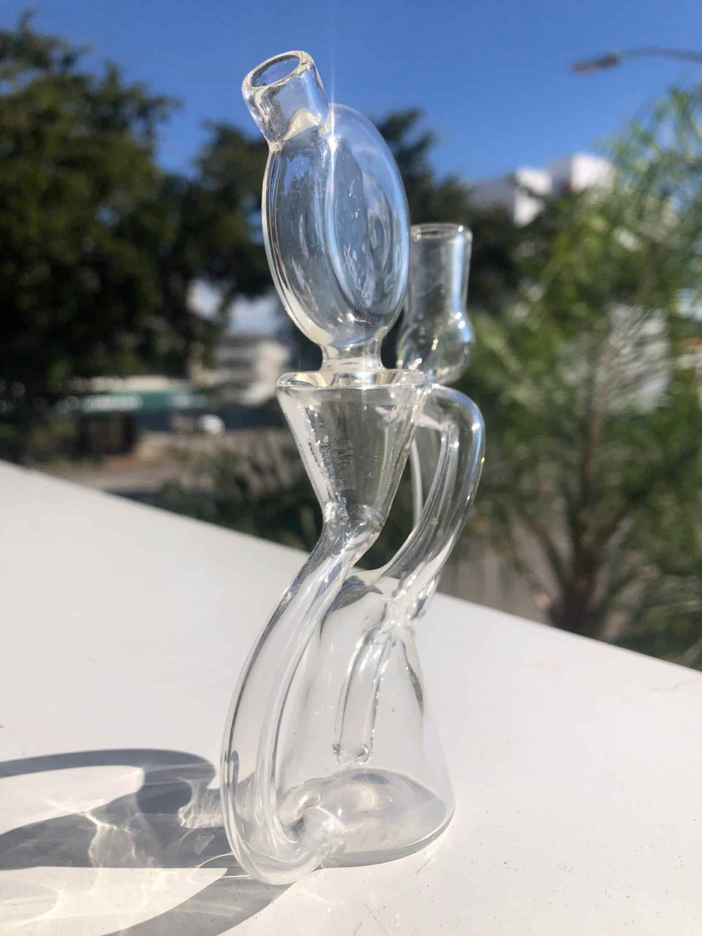 exquisite art piece - (Gomez4) Clear 10mm Recycler by Gomez Glass