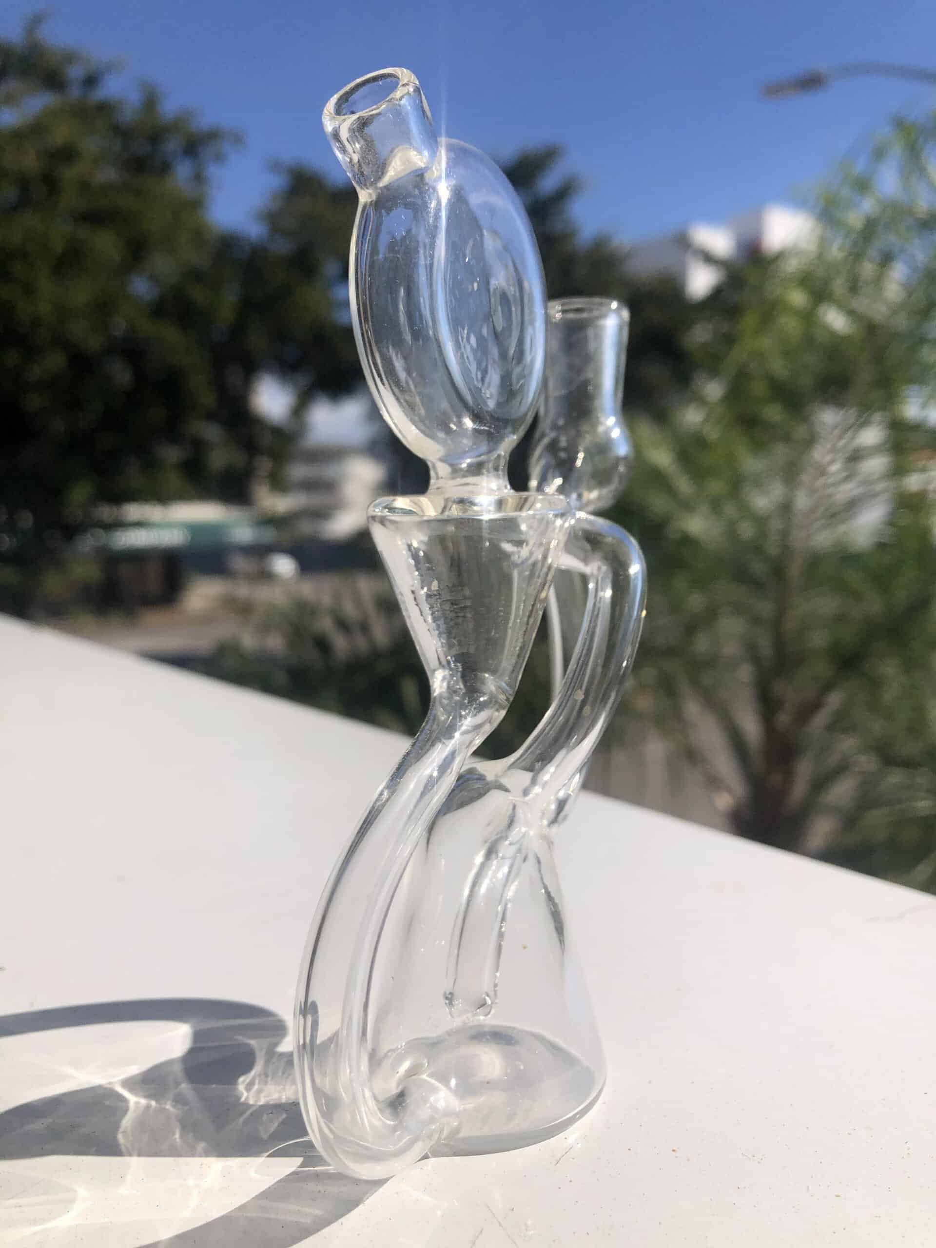 exquisite art piece - (Gomez4) Clear 10mm Recycler by Gomez Glass