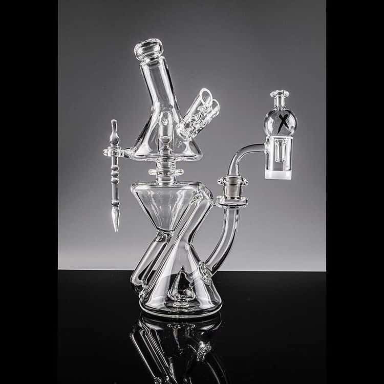 exquisite design of the Clear Xhalecycler Rig (w/ Case & Carb Cap) by Robert Mickelsen