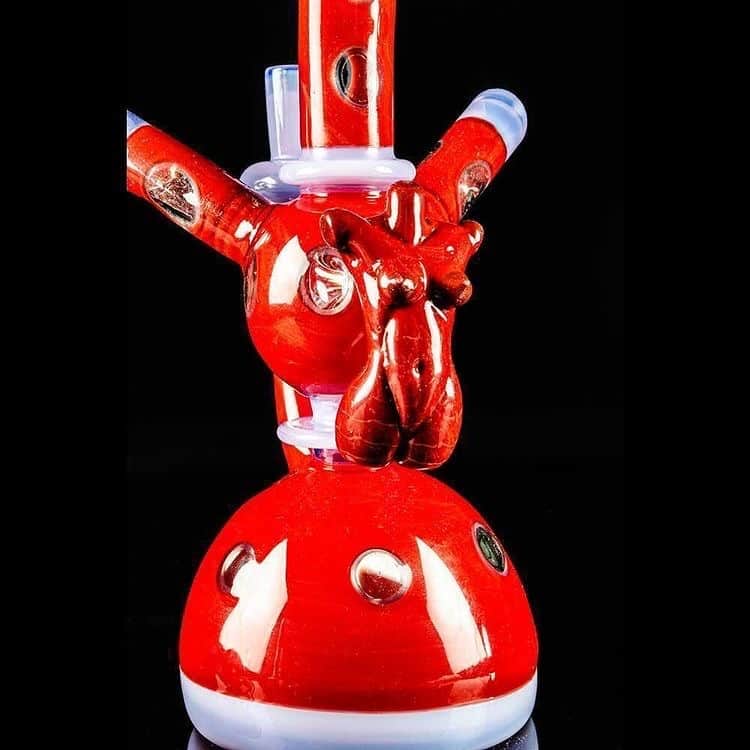 exquisite design of the Female Torso Porthole Xhalerator Rig (w/ Case & Carb Cap) (Pastel Potion / Cherry) by Robert Mickelsen