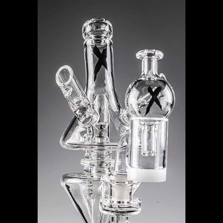 exquisite design of the Clear Xhalecycler Rig (w/ Case & Carb Cap) by Robert Mickelsen