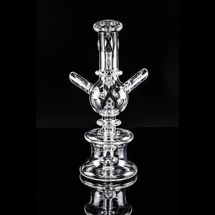 sophisticated design of the Clear Xhalerator Rig (w/ Case & Carb Cap) by Robert Mickelsen