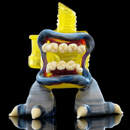 heady design of the Collab Mini Rig by FrostysFresh & Hood Ratt Shit