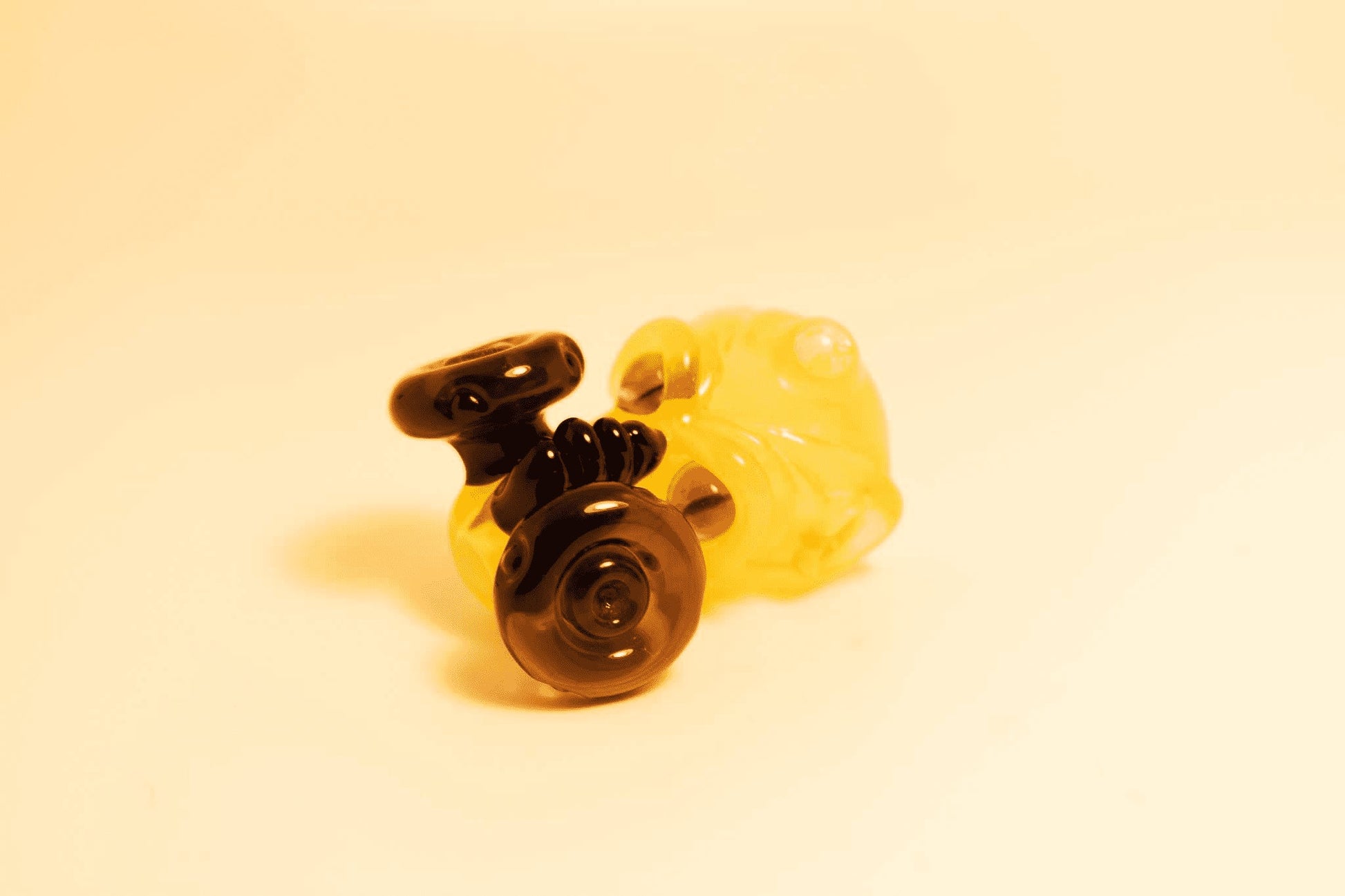 meticulously crafted glass pendant - Reaver Pendant by Upgrade Glass
