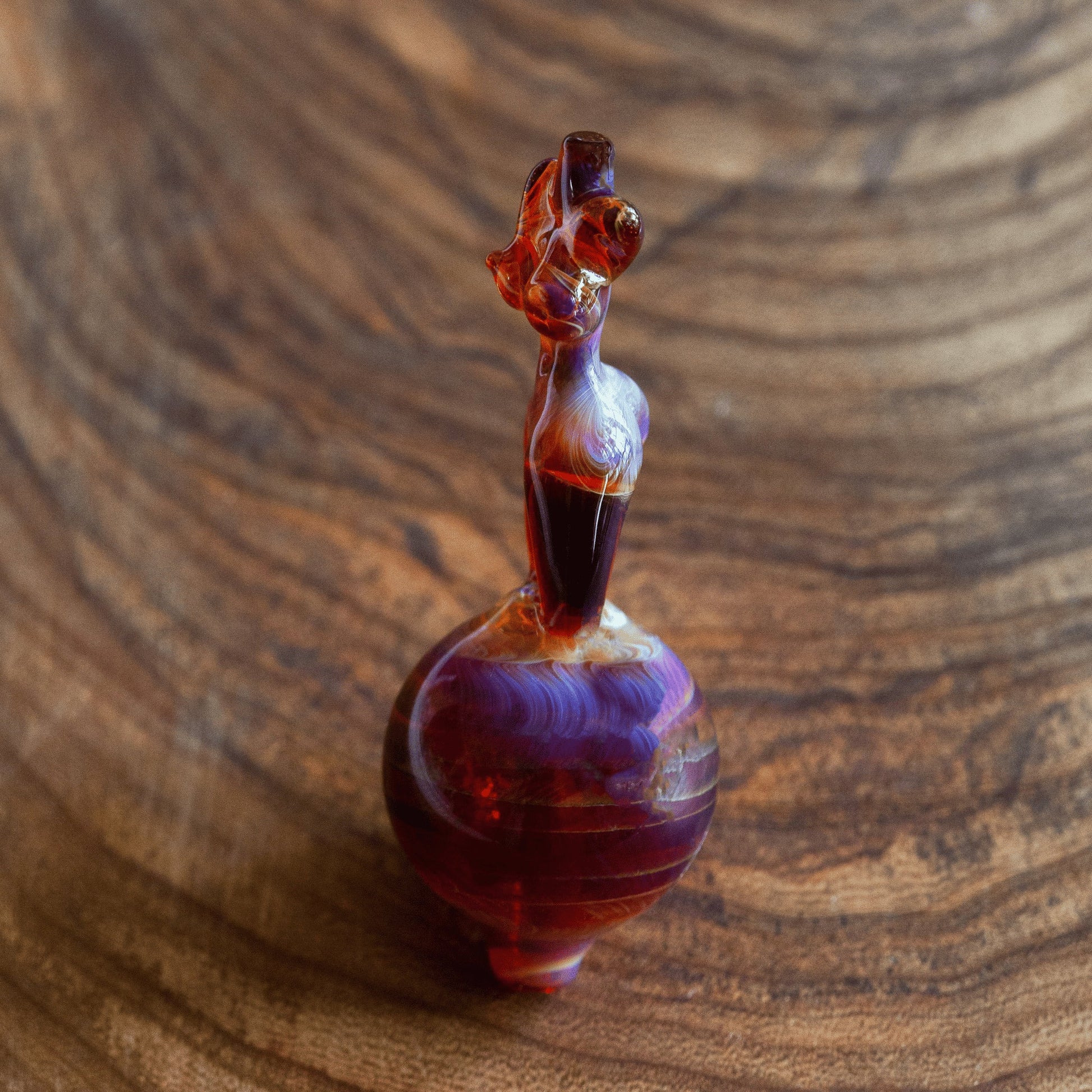 exclusive design of the Amber Purple Dabber Tool & Carb Cap Set by KT Scissorbaby