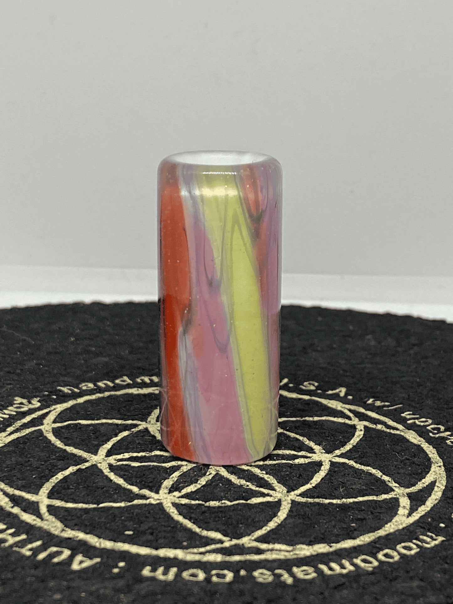 exquisite art piece - Bead (G) by Scomo Moanet (2021)