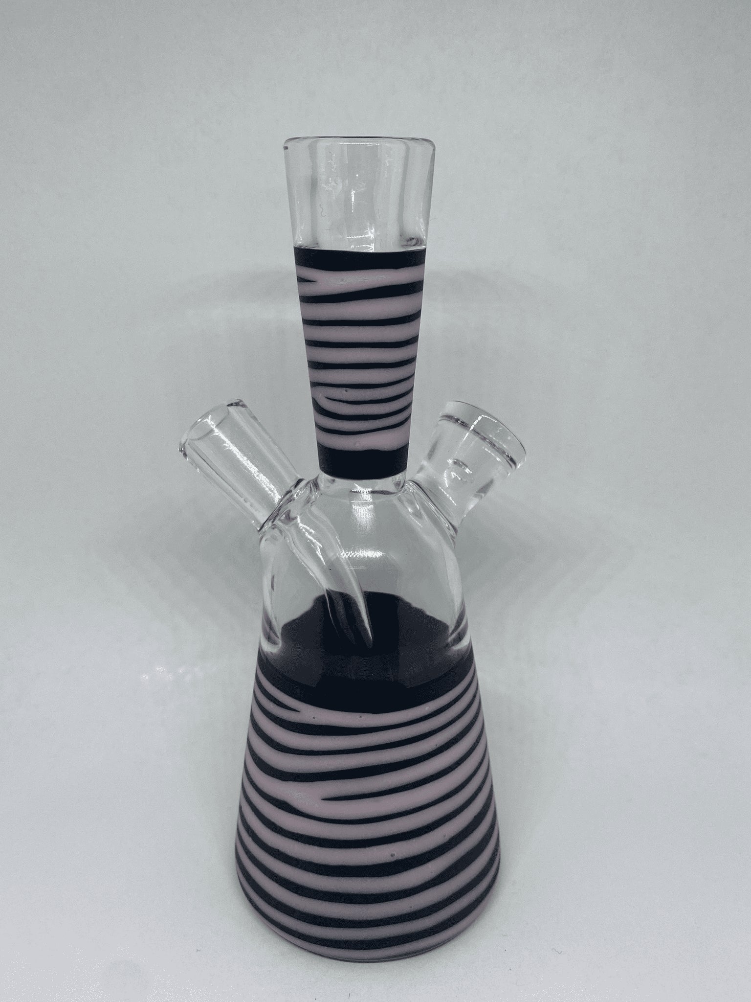 meticulously crafted art piece - Lavender Diamond Series Zoo Tube (B) by Robertson Glass (2021)