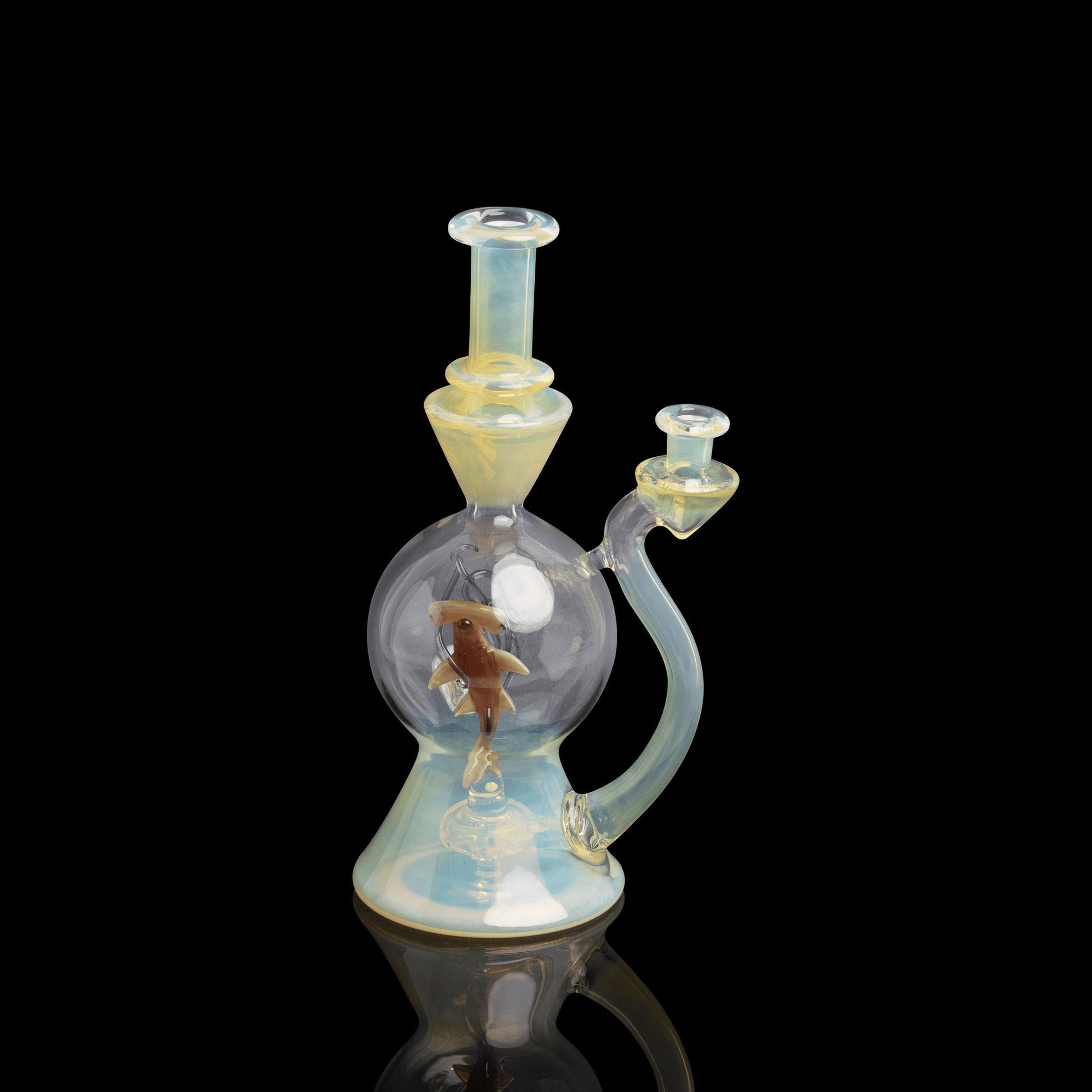 sophisticated design of the Fumed Aquarium by Liz Wright Glass (GV 2022)