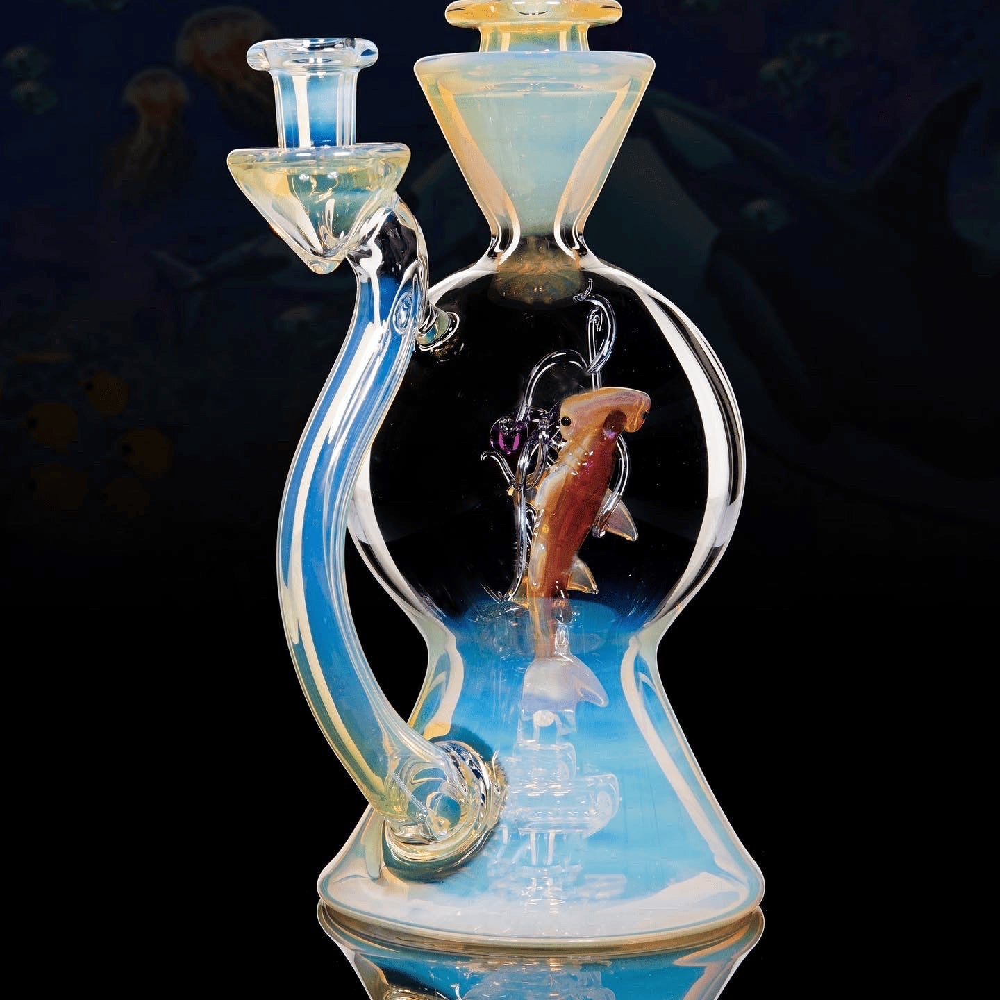 sophisticated design of the Fumed Aquarium by Liz Wright Glass (GV 2022)