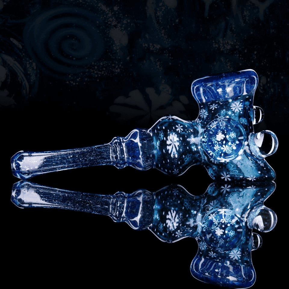 artisan-crafted design of the Collab Pipe by Alex Ubatuba x Chaka Glass (GV 2022)