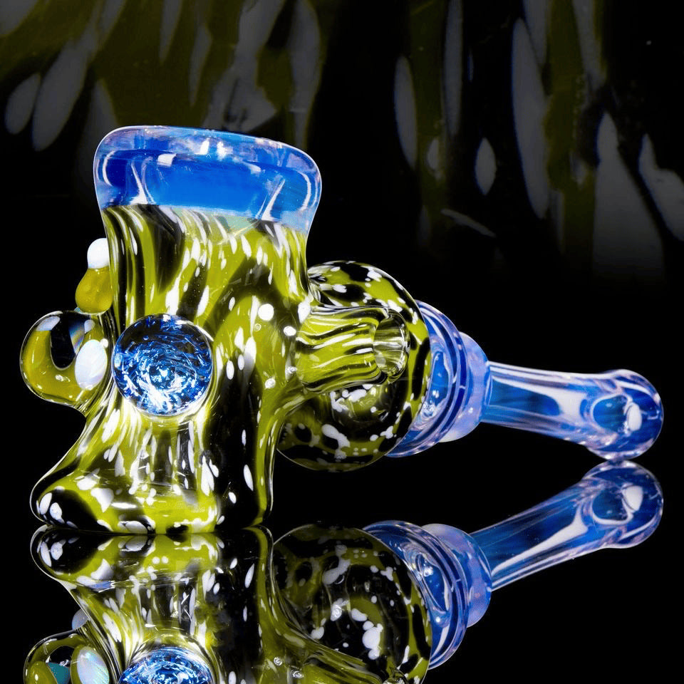 innovative design of the Collab Pipe by Alex Ubatuba x Pinky Brewtz (GV 2022)