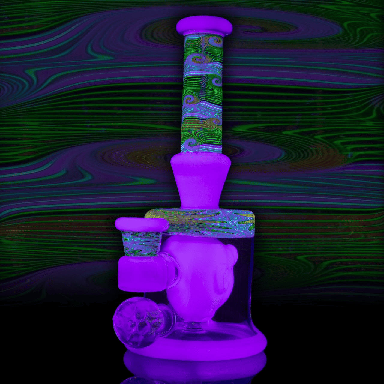 exquisite art piece - Head In A Bottle Collaboration by Mr. Voorhees x Leks Eno