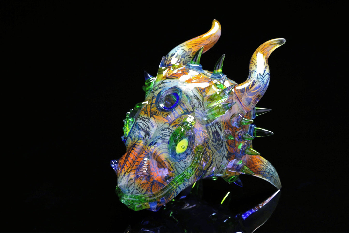 exquisite design of the Dragon Head Rig by OG Tubes x Nathan Belmont (Belmont’s Beast)