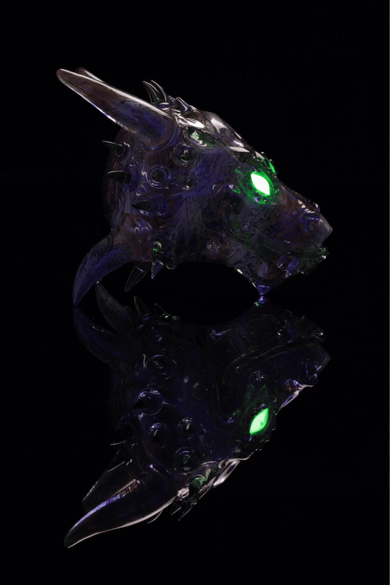 exquisite design of the Dragon Head Rig by OG Tubes x Nathan Belmont (Belmont’s Beast)