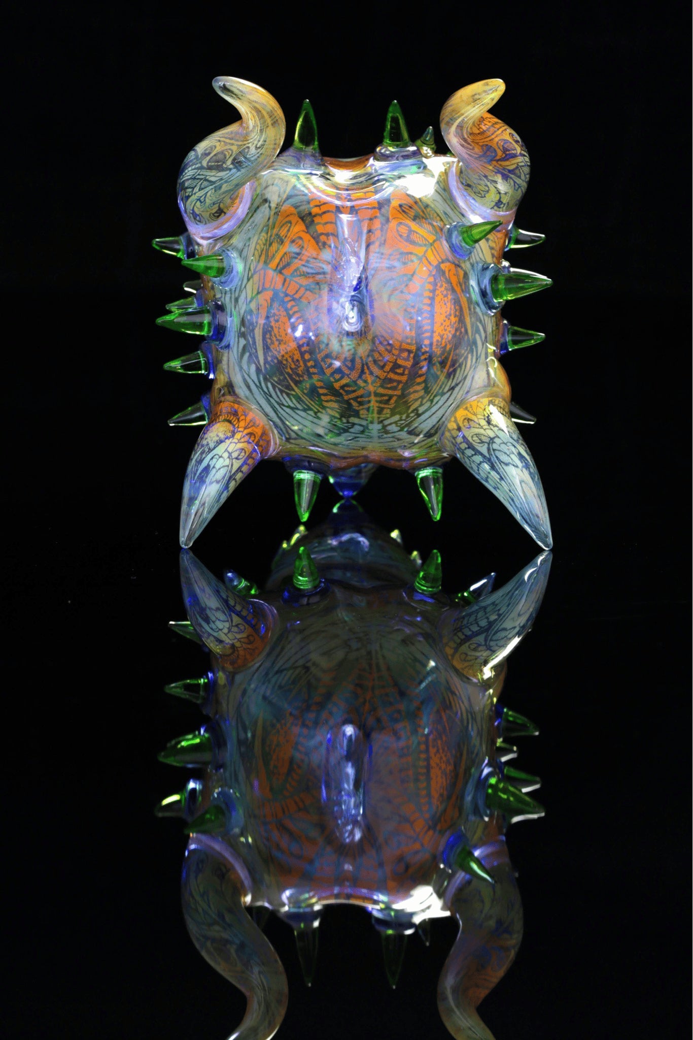 exquisite design of the Dragon Head Rig by OG Tubes x Nathan Belmont (Belmont’s Beast)