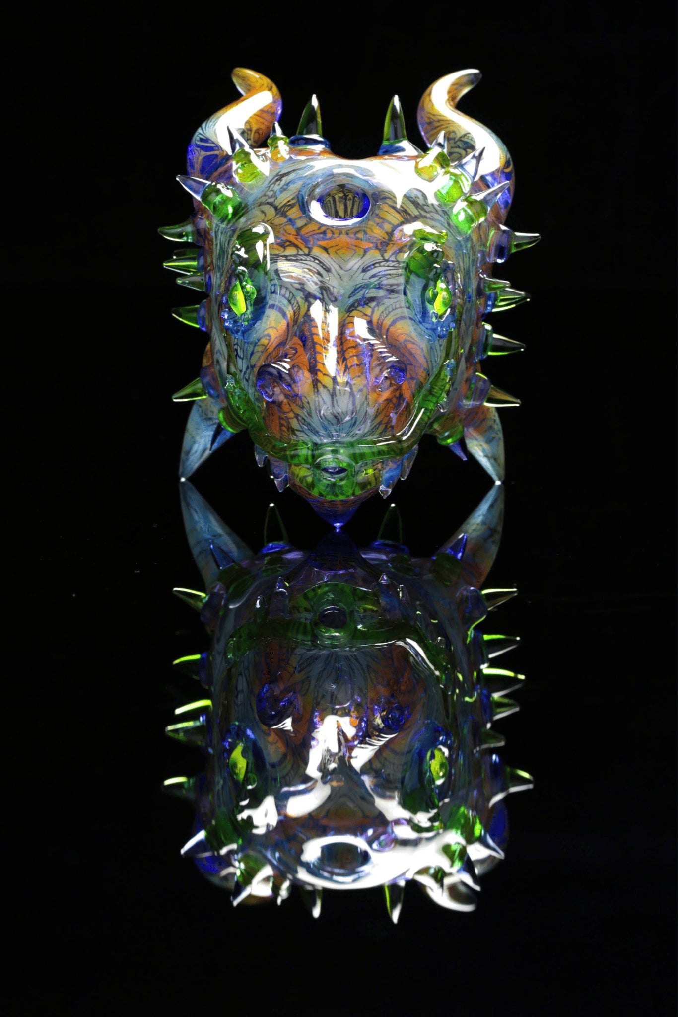 exquisite design of the Dragon Head Rig by OG Tubes x Nathan Belmont (Belmont’s Beast)