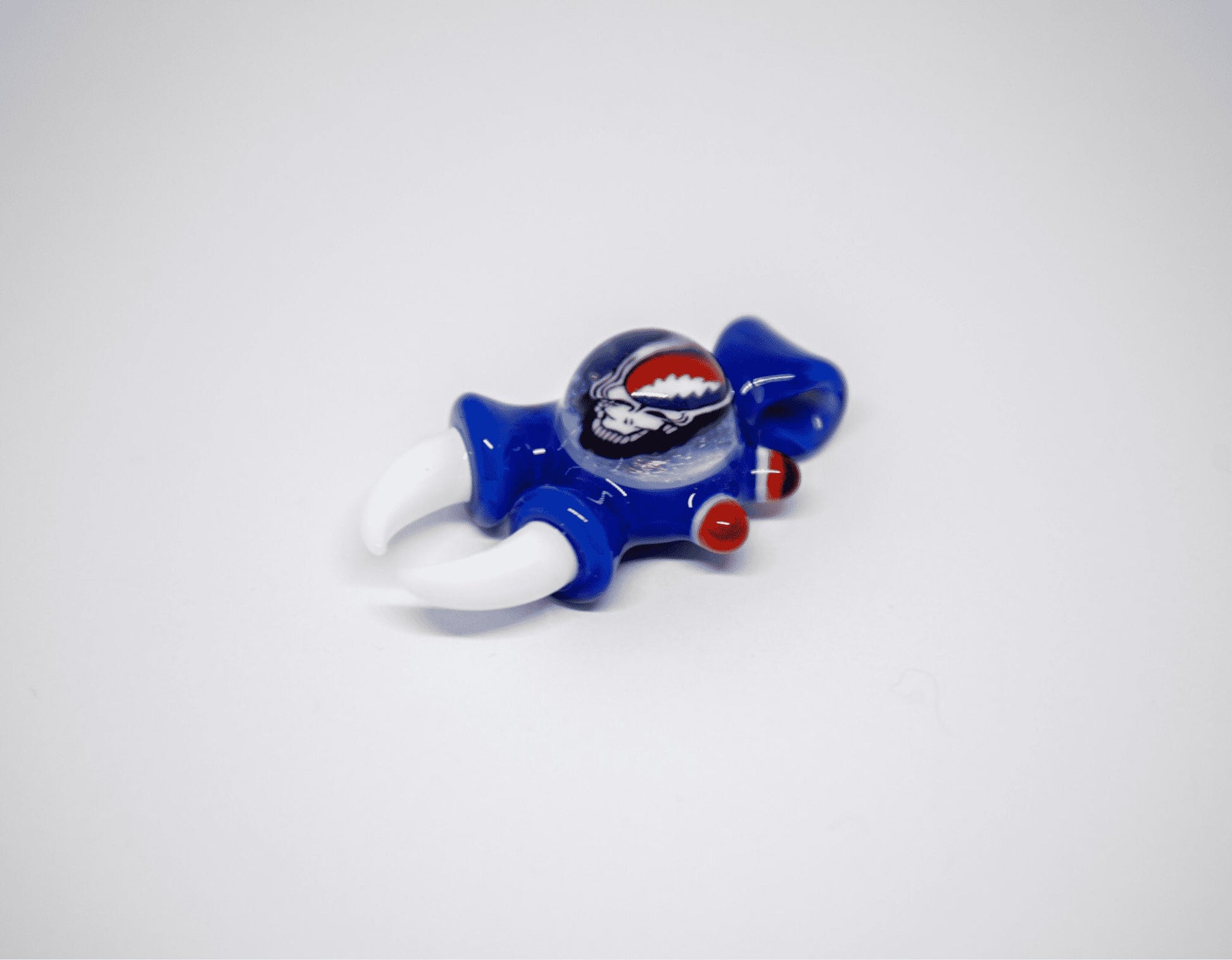 meticulously crafted glass pendant - Warlock Pendant by Alex Ubatuba x Jerry Kelly (C) (2BA x Stylie 2022 Release)