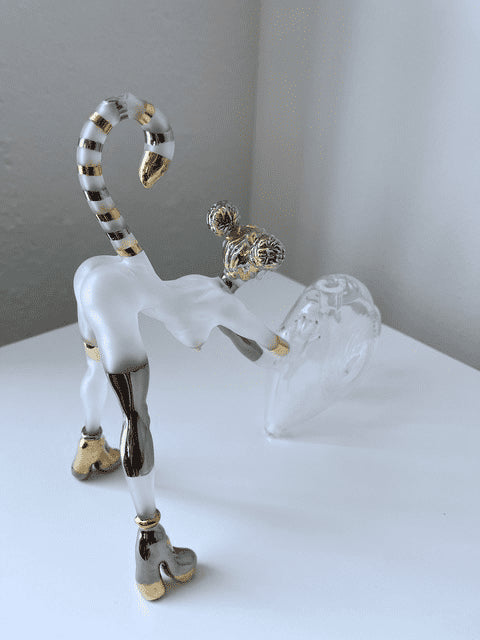 hand-blown design of the Solo Heart Throb Rig by Sibelley (Cyber Punks 2022 Release)