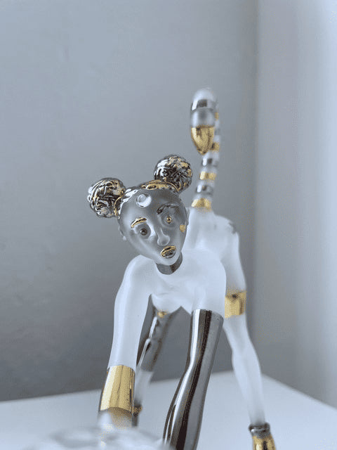 hand-blown design of the Solo Heart Throb Rig by Sibelley (Cyber Punks 2022 Release)