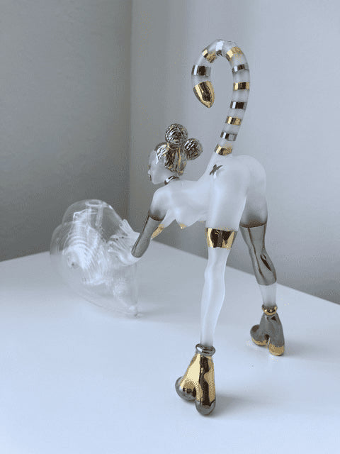 hand-blown design of the Solo Heart Throb Rig by Sibelley (Cyber Punks 2022 Release)