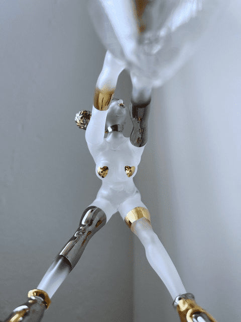 hand-blown design of the Solo Heart Throb Rig by Sibelley (Cyber Punks 2022 Release)
