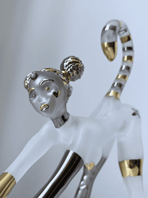hand-blown design of the Solo Heart Throb Rig by Sibelley (Cyber Punks 2022 Release)