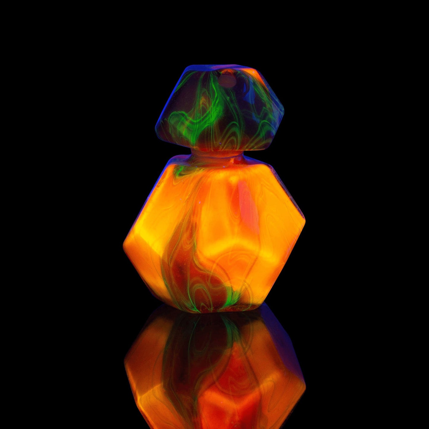 heady design of the Collab Geo Traveler Rig by Kuhns Glass x Scomo Moanet (Scribble Season 2022)