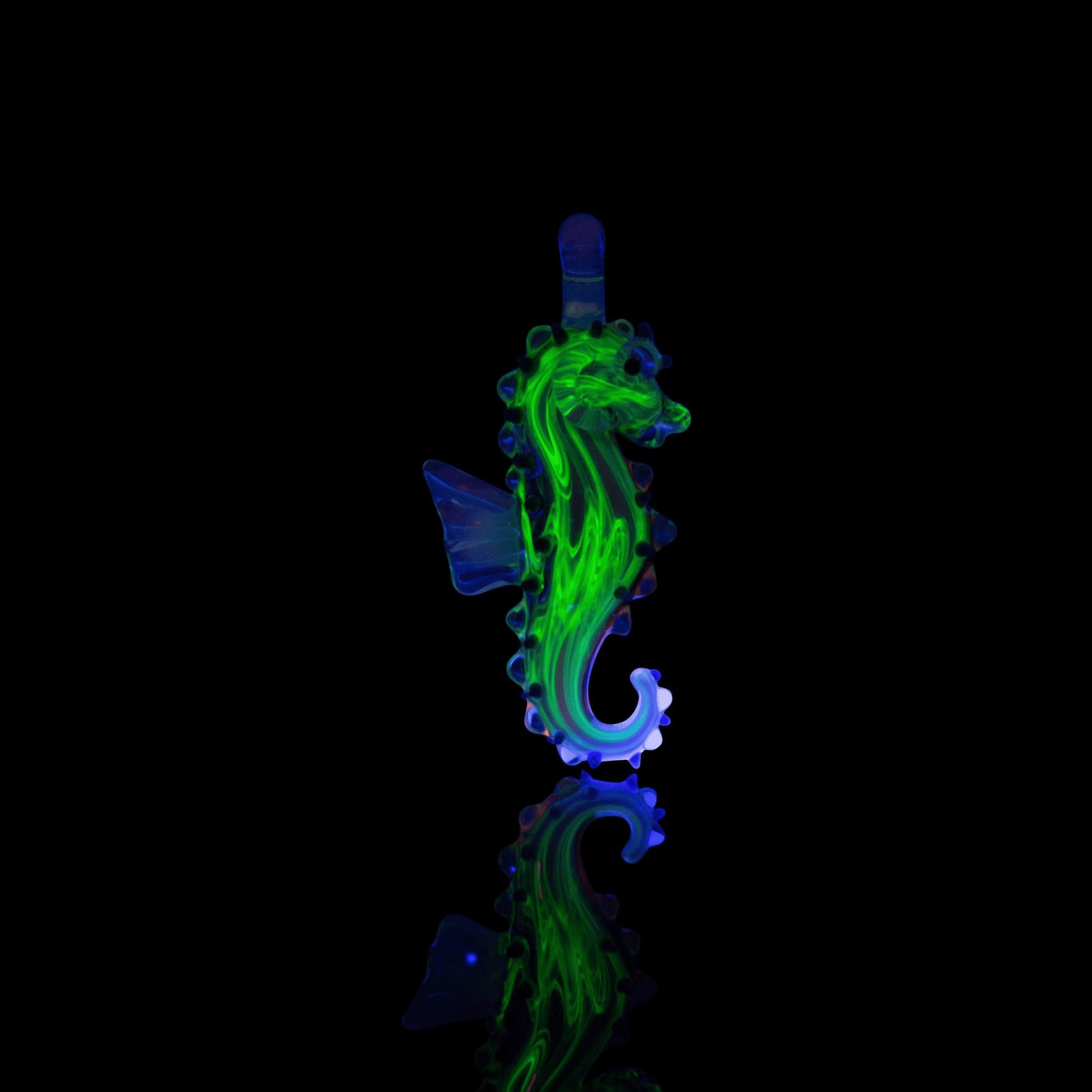 exquisite design of the Collab Seahorse Pendant (B) by Liz Wright x Scomo Moanet (Scribble Season 2022)